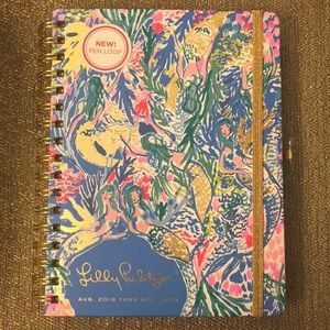 Brand new lily Pulitzer 2019 calendar and agenda